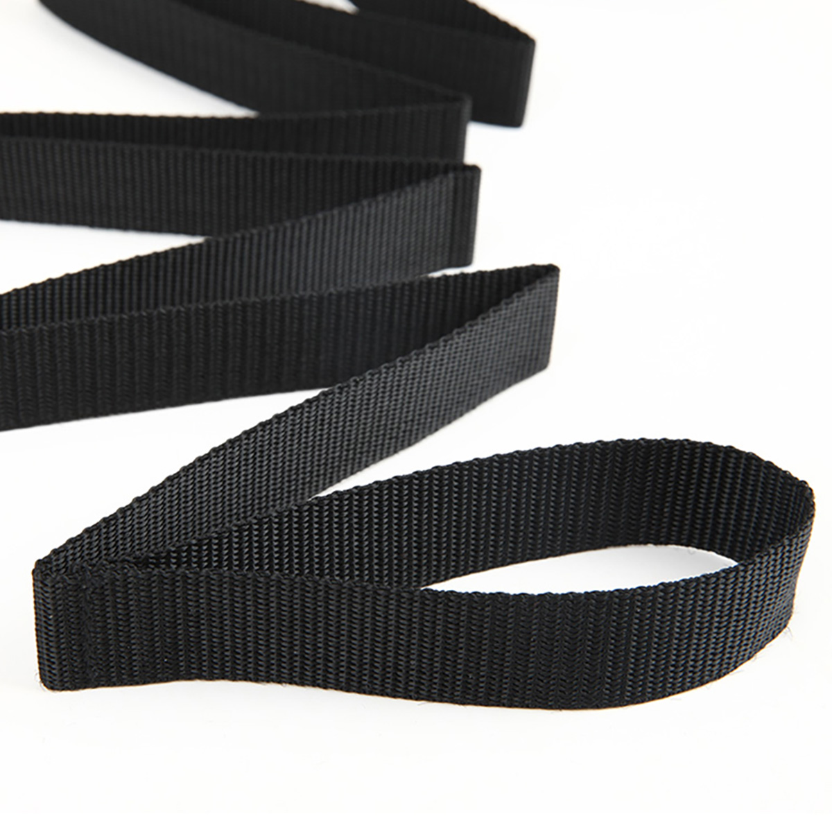 Lux Fetish Фиксирующие черные ремни для пар Bondage Bed Strap